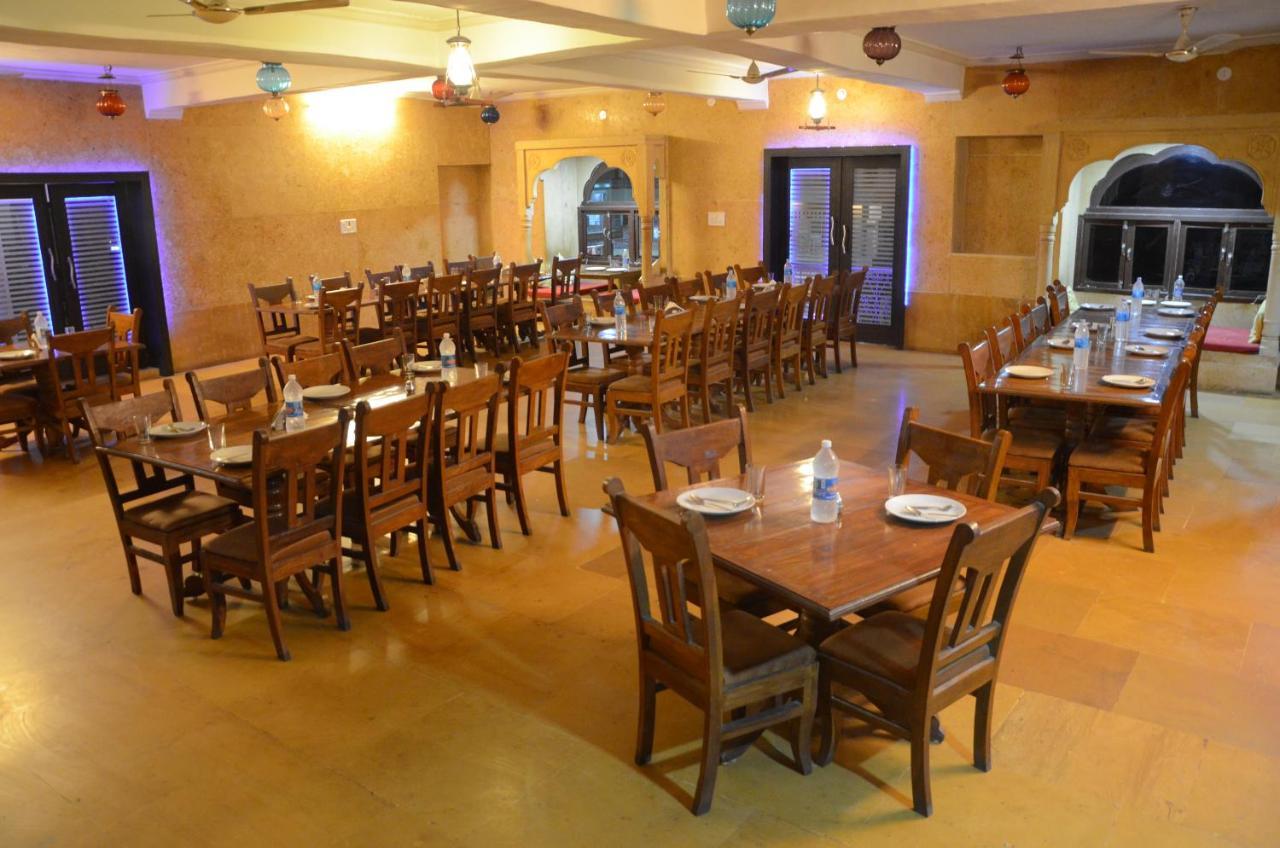 Hotel Prince-Near Jaisalmer Fort מראה חיצוני תמונה