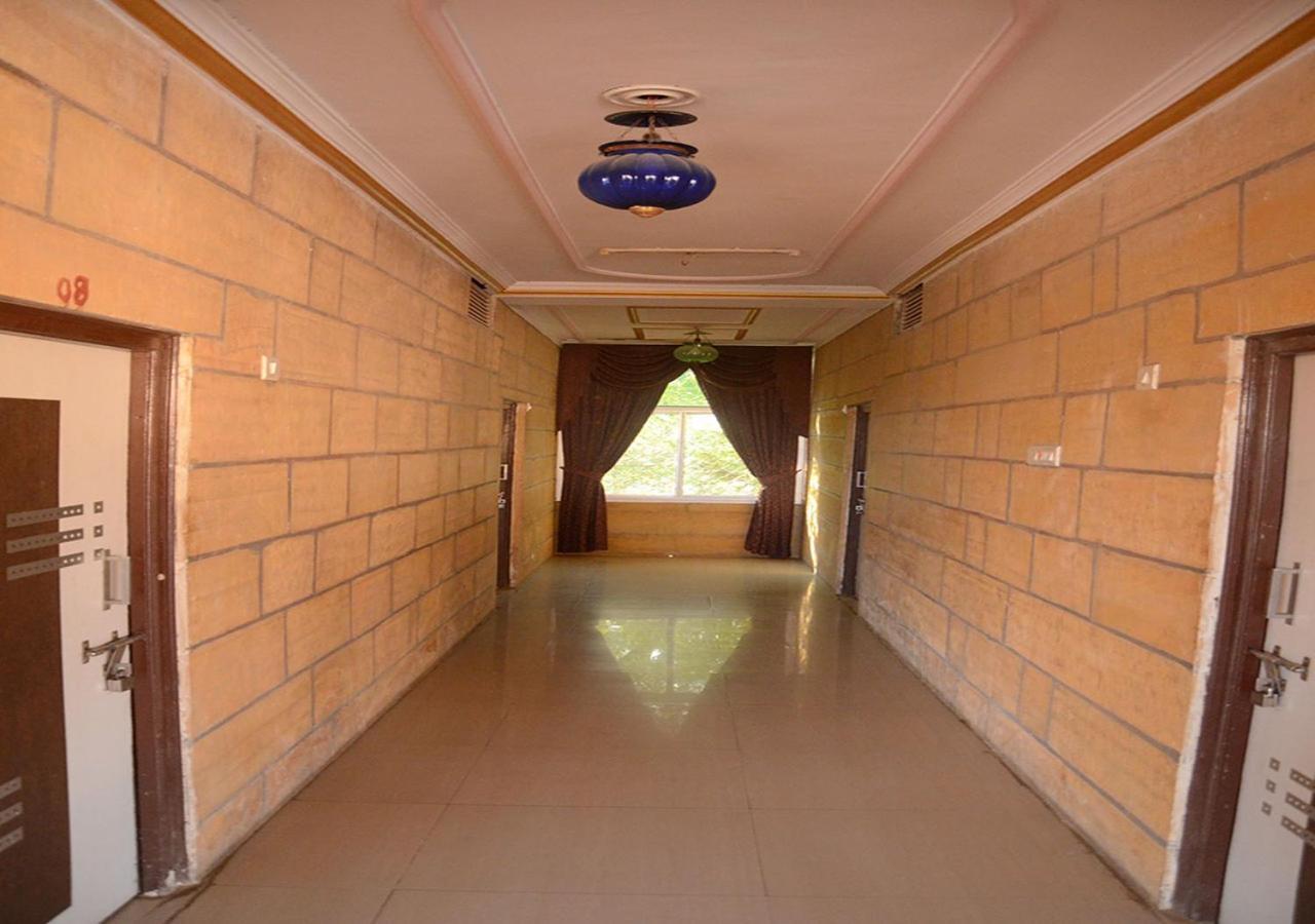 Hotel Prince-Near Jaisalmer Fort מראה חיצוני תמונה