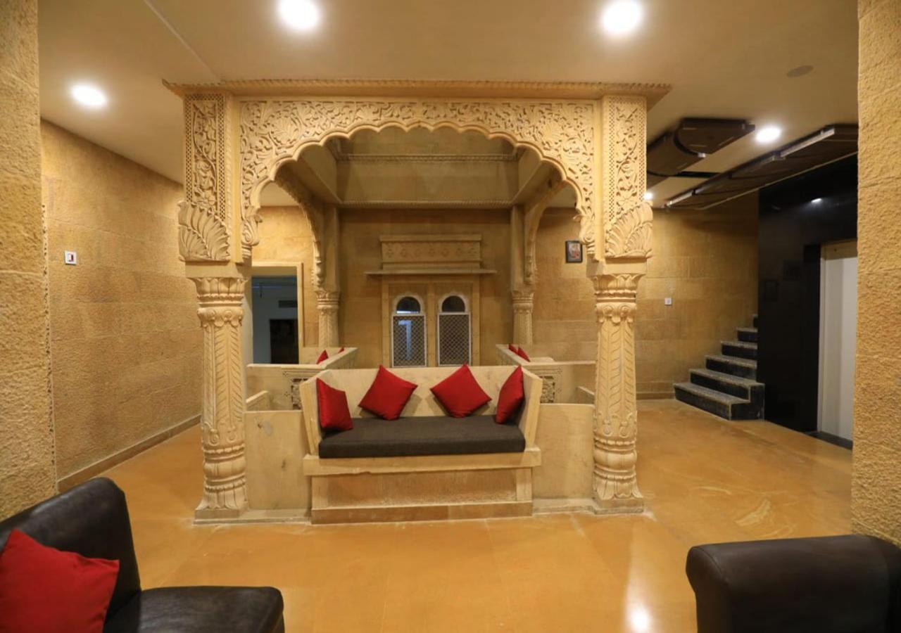 Hotel Prince-Near Jaisalmer Fort מראה חיצוני תמונה