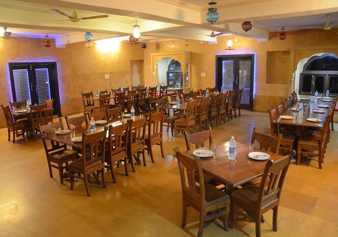 Hotel Prince-Near Jaisalmer Fort מראה חיצוני תמונה