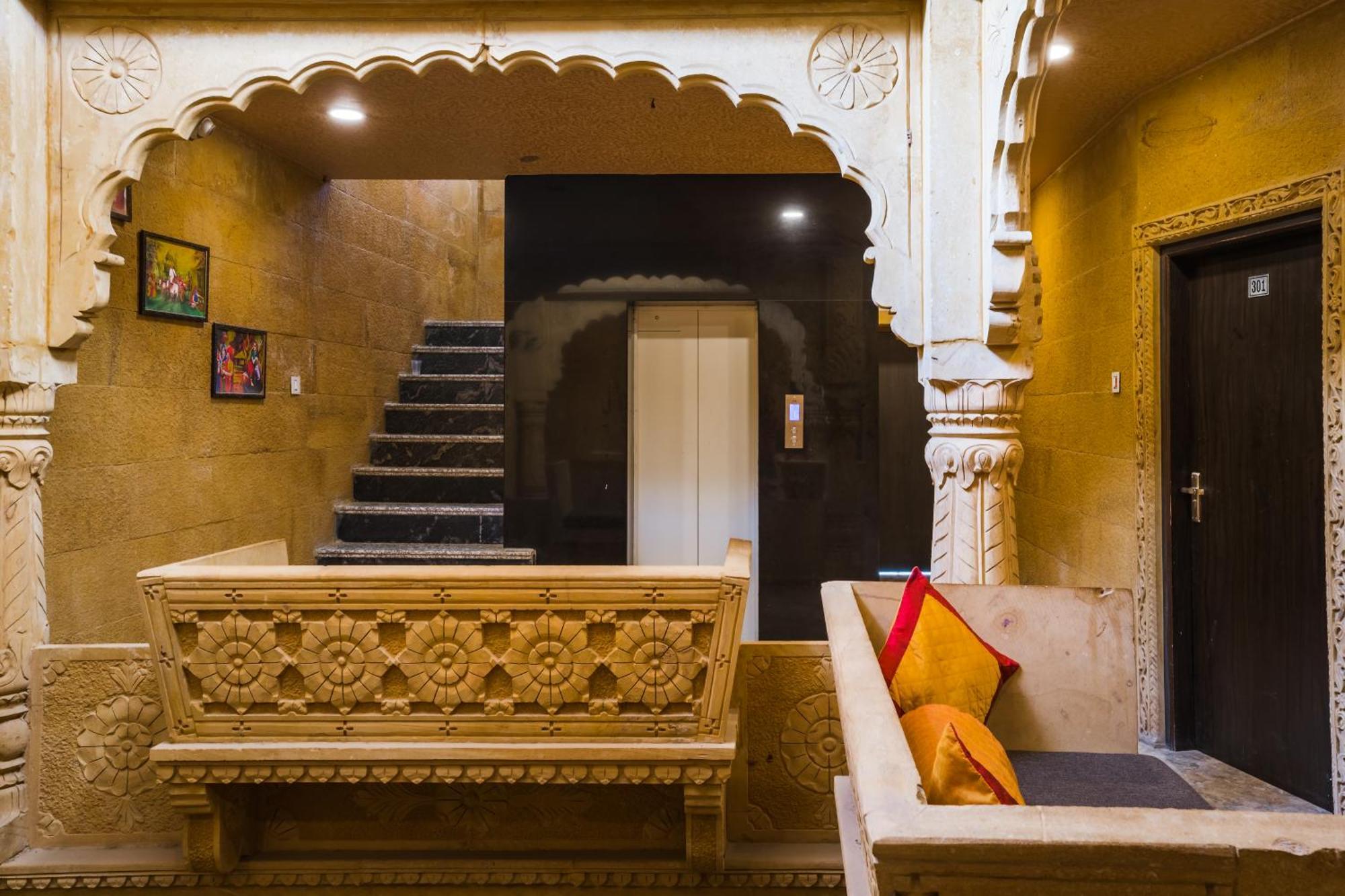 Hotel Prince-Near Jaisalmer Fort מראה חיצוני תמונה