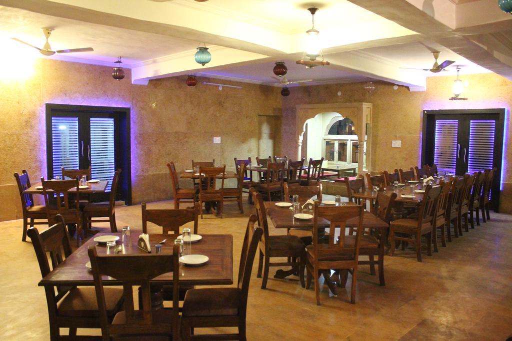 Hotel Prince-Near Jaisalmer Fort מראה חיצוני תמונה